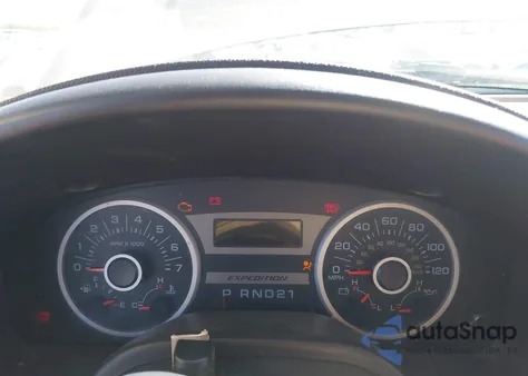 2005 Ford Expedition Eddie Bauer/King Ranch from USA, damaged, VIN 1FMFU17525LA97631